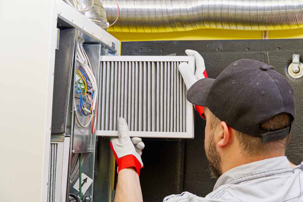 HVAC Technician repairing Furnace Monterey, TN